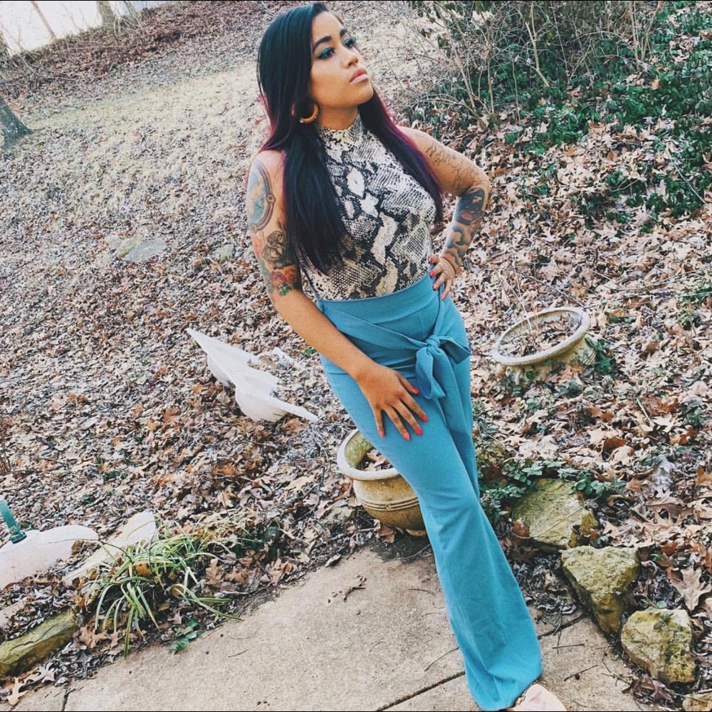 Snakeskin Crop